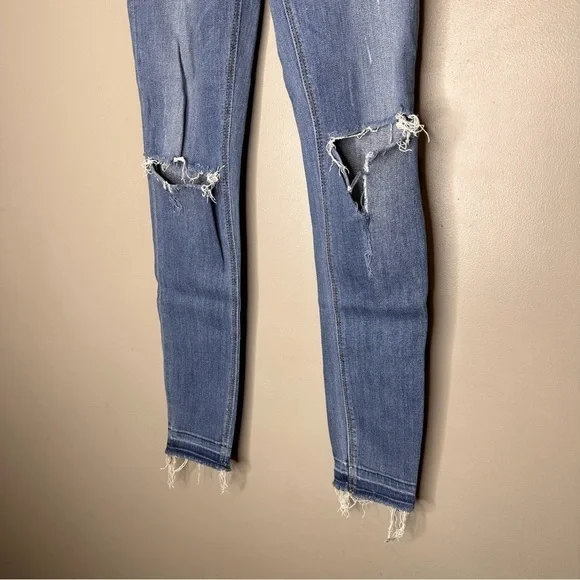 GRLFRND Candice A Love Song Distressed Raw Hem Mid-Rise Stretch Ankle denim Jean - Picture 3 of 9